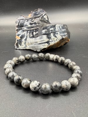 8mm Larvakite Stretch Bracelet 