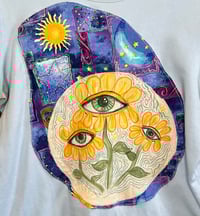 Image 2 of 3 Flower Eyes One of a kind Medium Tshirt