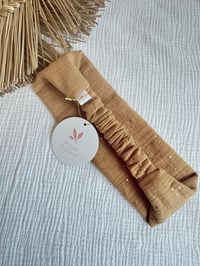 Image 2 of Bandeau adulte Margot - Blanc / Écru / Ocre