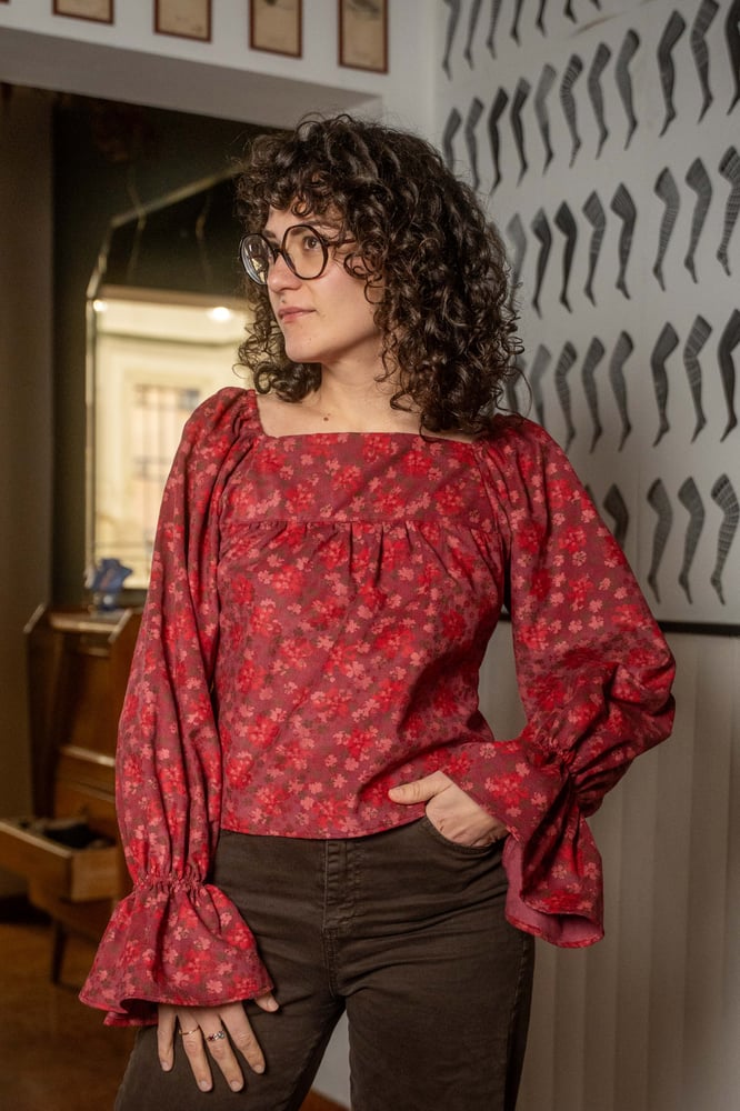 Image of Blusa Olga Flowers