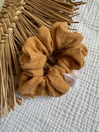 Image 4 of Chouchou Emma - Blanc / Écru / Ocre