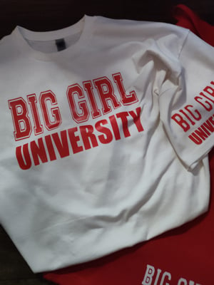 Image of VALENTINE'S BIG GIRL UNIVERSITY SHORT SET