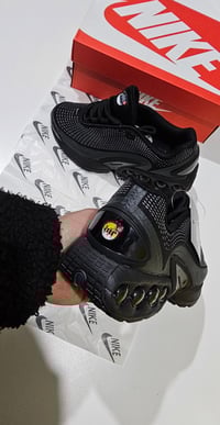 Image 6 of Womens  & Juniors dns Airmax