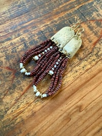 Image 12 of Peaces of Luanda in brownish red . Beaded brass earrings n2