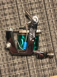 Image 2 of Coastal Waters Chrome plated Tattoo Machine Vintage - Green Coils