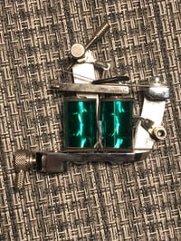 Image 3 of Coastal Waters Chrome plated Tattoo Machine Vintage - Green Coils