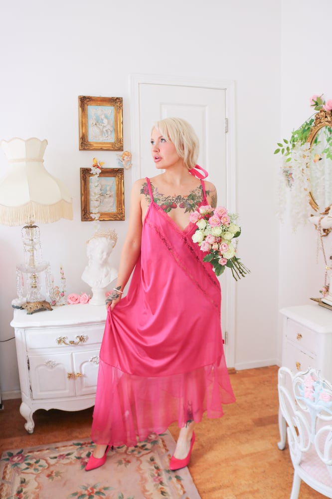 Image of Vintage Rich Magenta Asymmetrical Flowing Nightgown (2X)