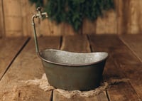 Image 2 of Metal bathtub in green