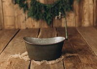 Image 3 of Metal bathtub in green