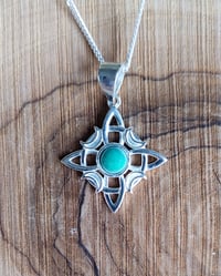 Collar Nudo de Bruja "POLEI"