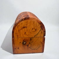 Image 9 of Boîte en bois de loupe de Thuya vintage – Coffret artisanal à couvercle 