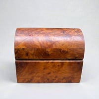 Image 6 of Boîte en bois de loupe de Thuya vintage – Coffret artisanal à couvercle 