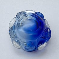Image 10 of Grand vide-poche Sommerso en verre bleu & transparent - Murano Venise  Artisanat d'Art 1970