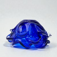 Image 9 of Grand vide-poche Sommerso en verre bleu  - Murano Venise  Artisanat d'Art 1970