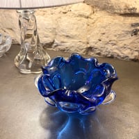 Image 2 of Grand vide-poche Sommerso en verre bleu  - Murano Venise  Artisanat d'Art 1970