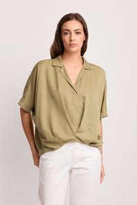Image 2 of BLUSA FLOJA VERDE KOCCA