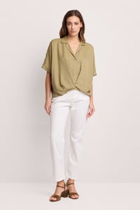 Image 1 of BLUSA FLOJA VERDE KOCCA