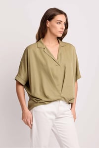 Image 4 of BLUSA FLOJA VERDE KOCCA