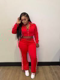 Image 2 of De’Cherry Motion Set