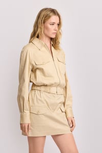 Image 4 of CAZADORA CORTA KOCCA