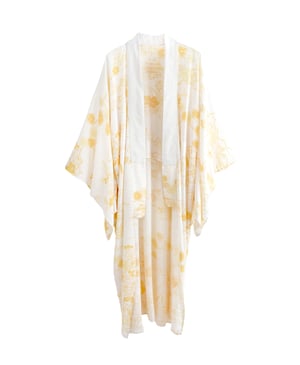 Image of Florlet silke kimono - hvid med orange blomster