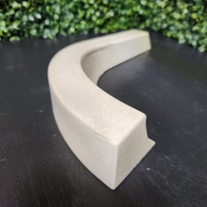 Image of Curved ledge mini quarter.  