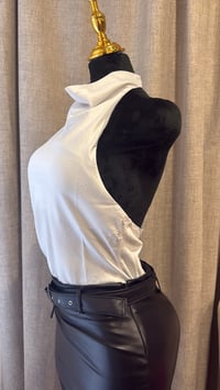 Image 3 of Pearl Top