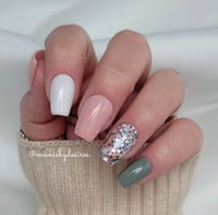 Image 4 of MADEMOISELLE