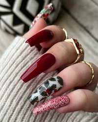 Image 8 of CURRANT MOOD