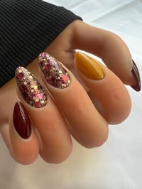 Image 5 of COMMANDERS- NFL nails, football nails
