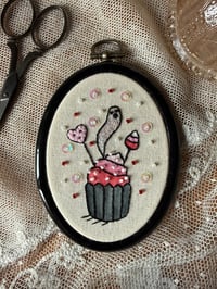 Image 1 of Spooky Sweetheart Cupcake Embroidery