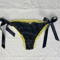 Image 1 of Culotte à liens noire et jaune