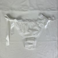 Image 1 of Culotte à liens satinés blancs
