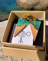 Triangolo Cala Comte - Orecchini Artigianali Legno e Resina