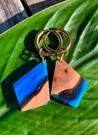 Cala Xarraca - Orecchini Artigianali Legno e Resina