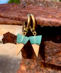 Triangolino Cala Comte - Orecchini Artigianali legno e resina