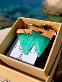 Cala Comte Triangolo - Orecchini Artigianali Legno Resina 