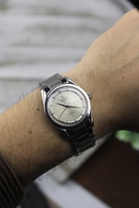 Image 3 of 1956 Universal Genève Polerouter 20360-2 -  Automatic Cal. 215 Microtor "Patented Rights Pending" 