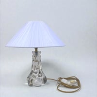 Image 4 of Lampe vintage pied cristal torsadé 1950 et abat-jour pagode en ruban d'organza blanc