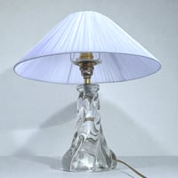 Image 6 of Lampe vintage pied cristal torsadé 1950 et abat-jour pagode en ruban d'organza blanc