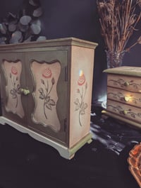Image 3 of Rose cabinets