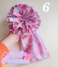 Image 6 of Floral Groovy Balloon Dogs 