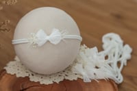 Image 2 of Bow Stretch Tieback - White