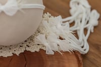 Image 3 of Bow Stretch Tieback - White