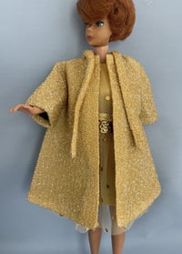 Image 1 of Barbie - Glimmer Glamour Yellow Ice