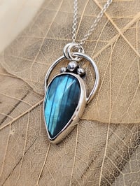 Image 4 of Sky Blue Labradorite Queen