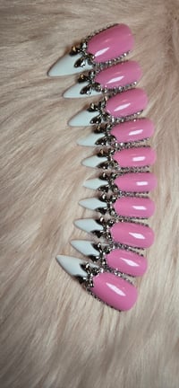 Image 3 of Femininity Nailz 