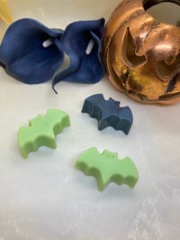 Image 3 of Bats Shaped Wax Melts