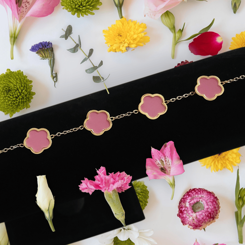 Image of PINK LUNAR CLOVER SET