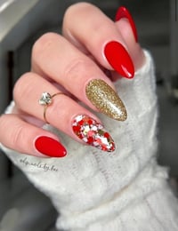 Image 11 of Hall Pass